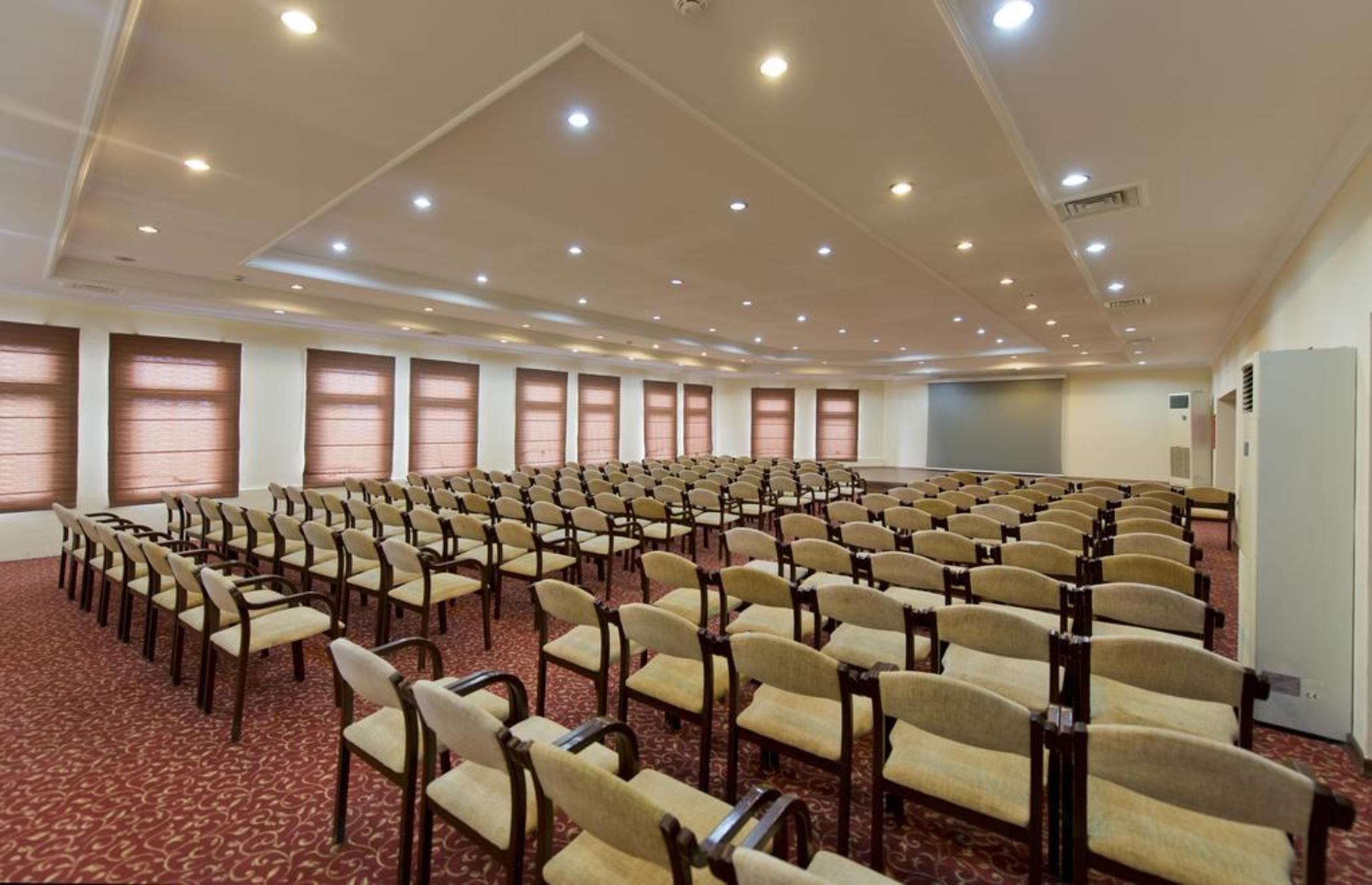 Oz Hotels Incekum Beach Resort & Spa Hotel Okurcalar Extérieur photo
